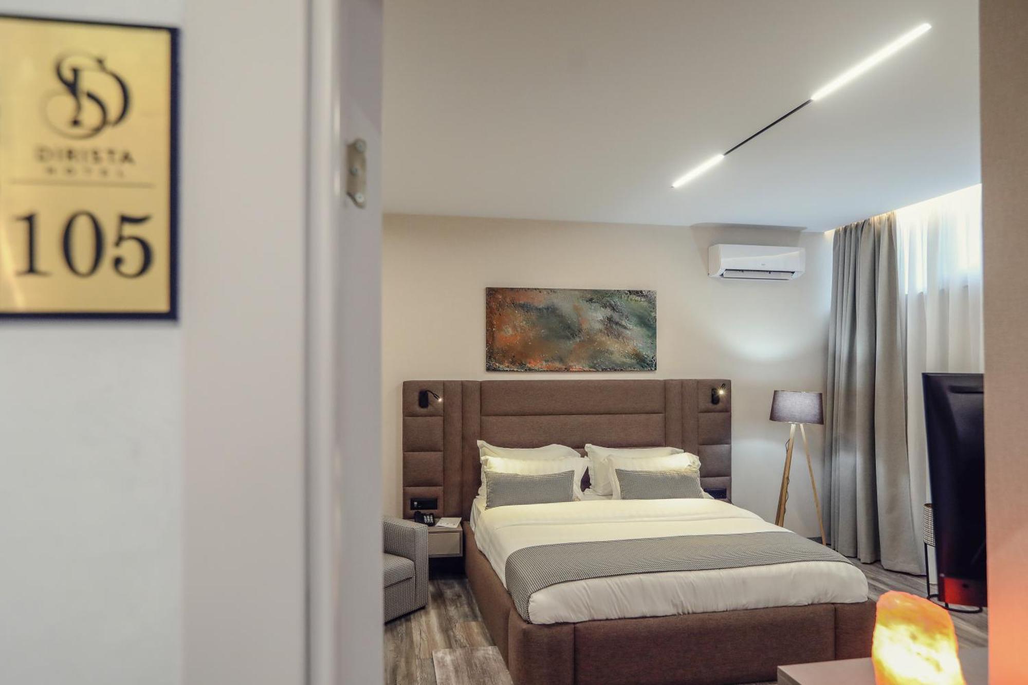 Hotel Dirista Shkodër Extérieur photo